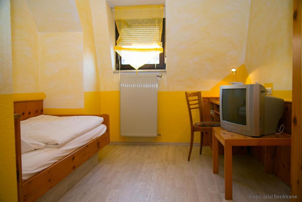Saarland Hotel - Restaurant Milano Nalbach Экстерьер фото